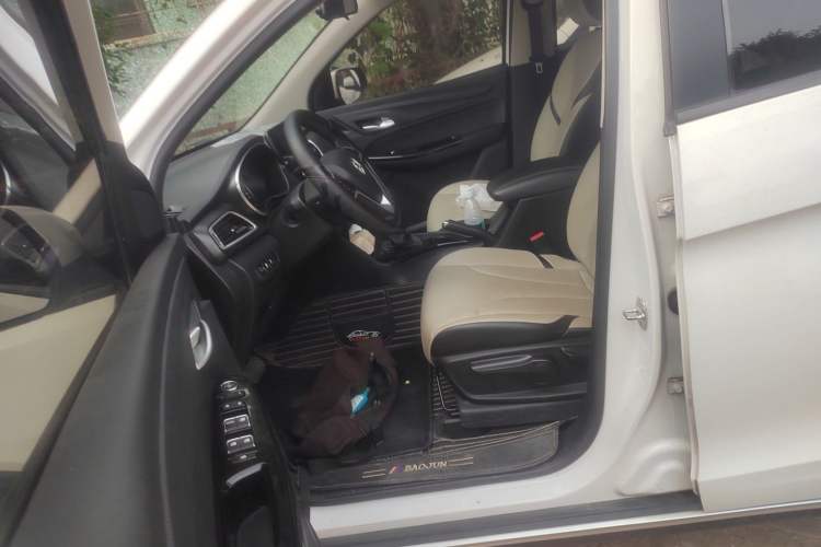 Used Baojun 730 2021 1.5T CVT Fashion Version 7 Seats