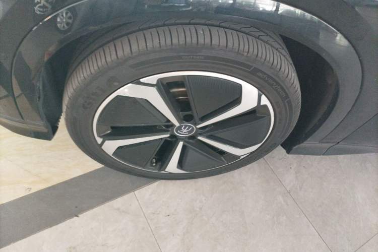 Used BYD Song L EV 2025 Intelligent Driving Version 662 km LiDAR Excellence Edition Exterior 2