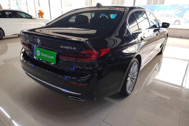 Used BMW 5 Series 2023 Updated 530Li Luxury Package Prestige Version Rear Right 45 Deg
