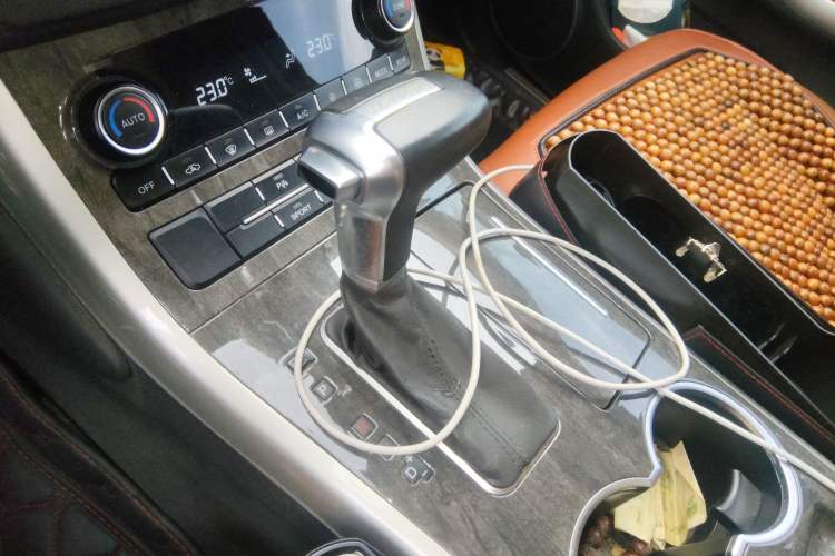 Used Haval H8 2015 2.0T Two-Wheel Drive Comfort Version