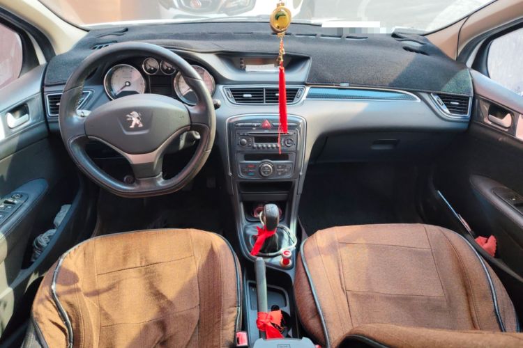 Used Peugeot 308 2013 1.6L Manual Fashion Model
