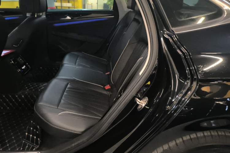 Used Volkswagen Passat 2023 330TSI Luxury Edition