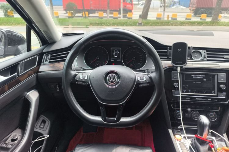 Used Volkswagen Magotan 2018 Facelift 330TSI DSG Luxury Model
