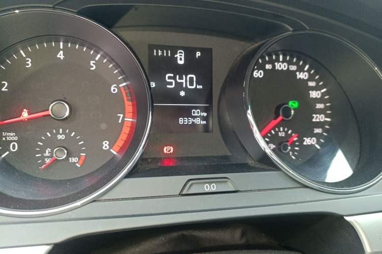 Used Volkswagen Lamando 2018 230TSI DSG Fashion Edition Odometer Close Up