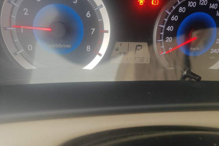 Used Toyota Corolla EX 2013 1.6L Automatic Luxury Edition Odometer Close Up