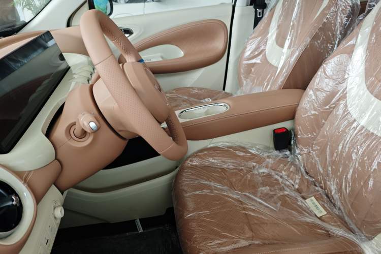 Used Wuling Bingo 2025 333 km Lingxi Deluxe Edition Left Front Seat