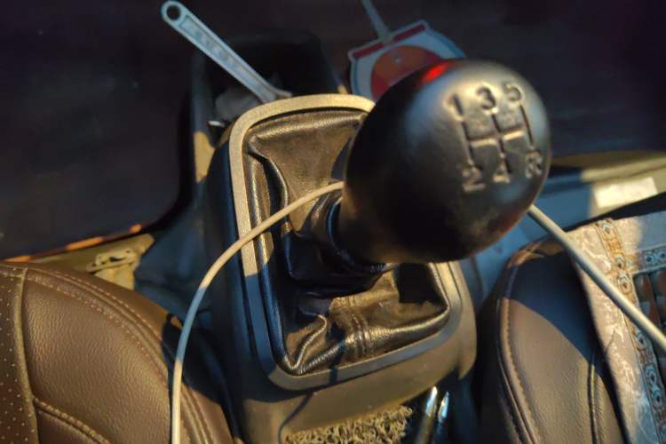 Used Wuling Rongguang 2014 1.2L S Base Model
