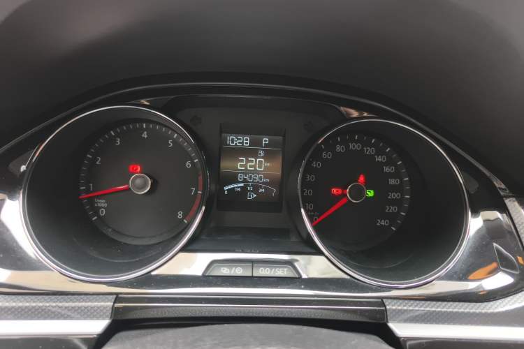 Used Volkswagen C-TREK 2018 1.5L Automatic Comfort Model
