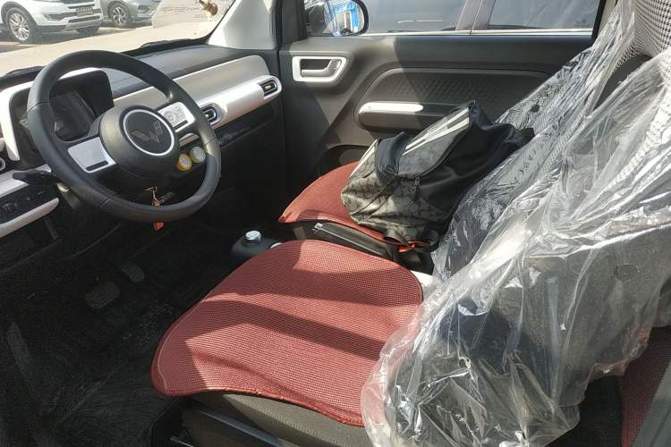 Used Wuling Hongguang MINIEV 2024 3rd Generation 215km Youth Edition