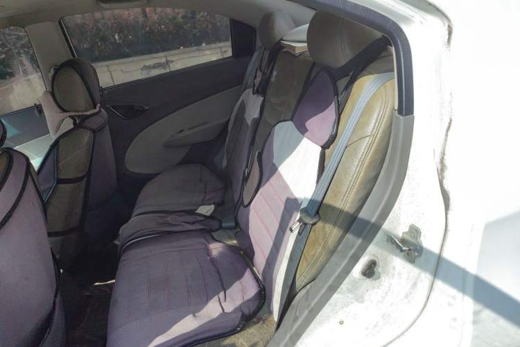 Used Chevrolet Sail 2011 Sedan 1.4L AMT Happiness Edition