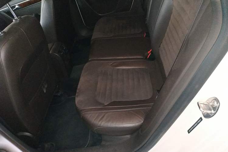 Used Volkswagen Magotan 2012 Travel Edition 2.0 TSI Comfort Version
