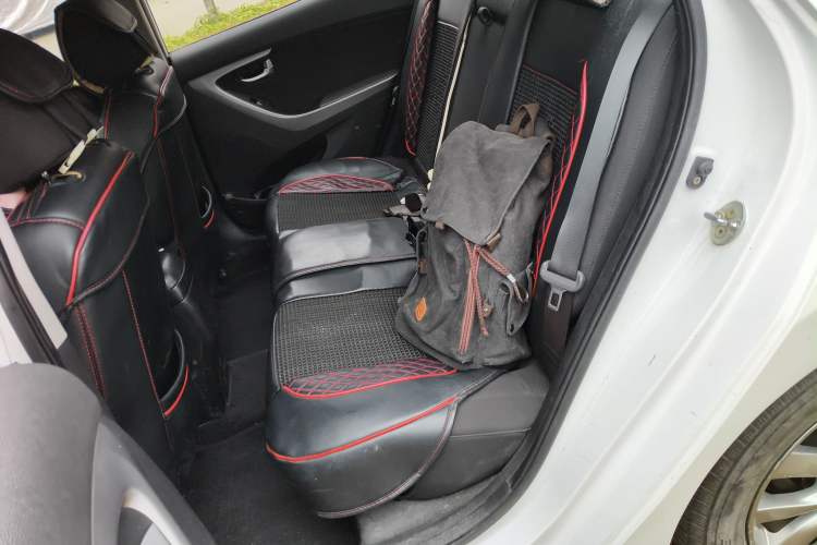 Used Hyundai Elantra (5th Generation / Langdong) 2015 1.6L Manual Leading Model Left Rear Seat