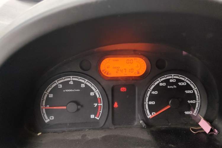 Used Lifan Auto Fengshun 2011 1.0L Standard Version LF465Q5 Odometer Close Up