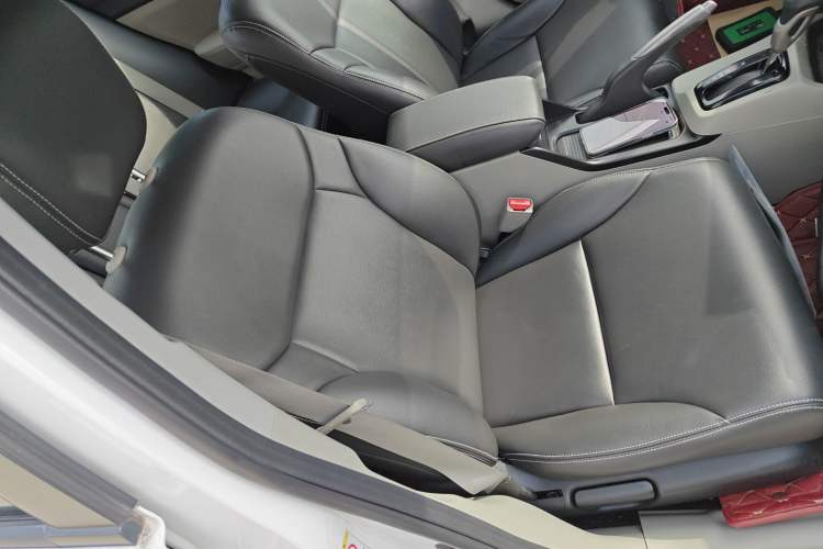 Used Honda Civic 2014 1.8L automatic comfort version Right Front Seat