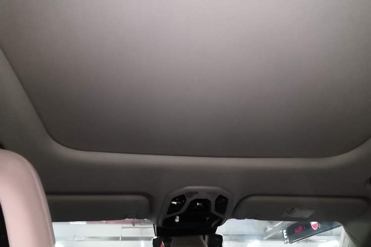 Used Lynk & Co 06 2021 1.5T Shero Pink Special Edition