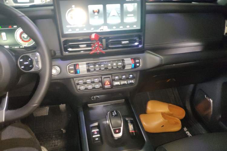 Used 212 T01 2025 2.0T Changfeng
