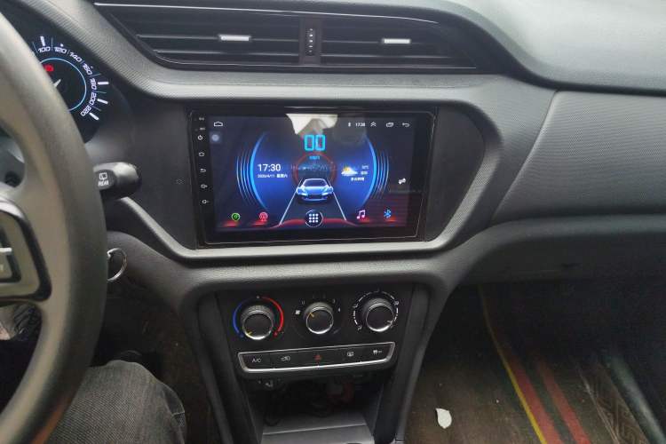 Used Chery Tiggo 3 2018 Classic Edition 1.6L Manual Comfort Model Audio And AC Panel