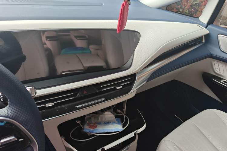 Used Buick Century 2025 2.0T Seven-Seater Yinshi Edition Audio And AC Panel