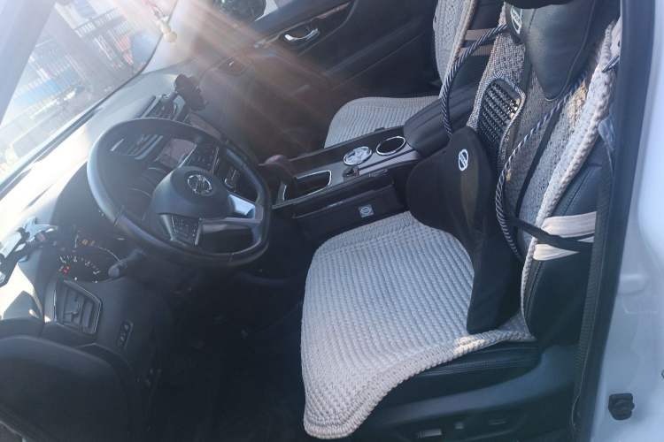 Used Nissan X-Trail 2020 2.0L XL Premium CVT 2WD SmartConnect Luxury Edition Left Front Seat