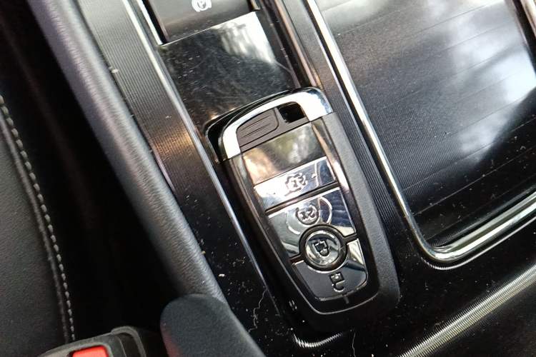 Used Lincoln Corsair 2022 2.0T Two-Wheel Drive Luxury Edition Vehicle Key