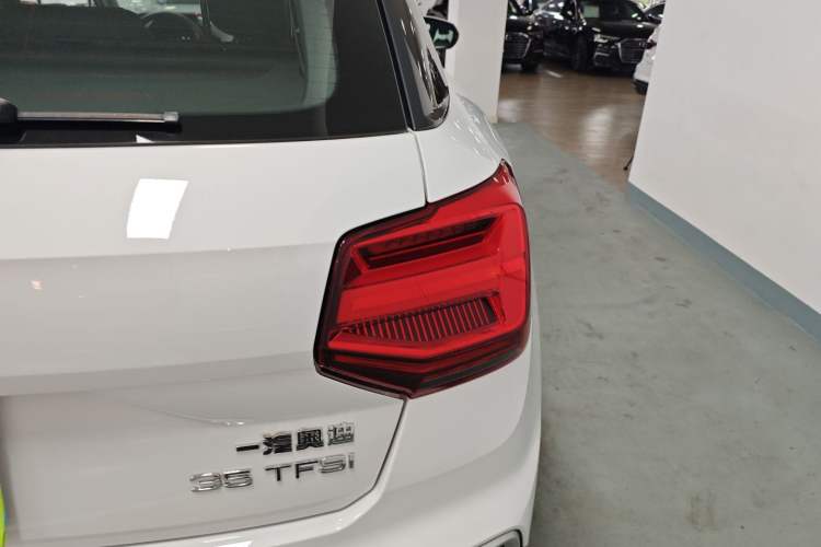 Used Audi Q2L 2024 35TFSI Fashionable and Elegant Version Right Rear Taillight