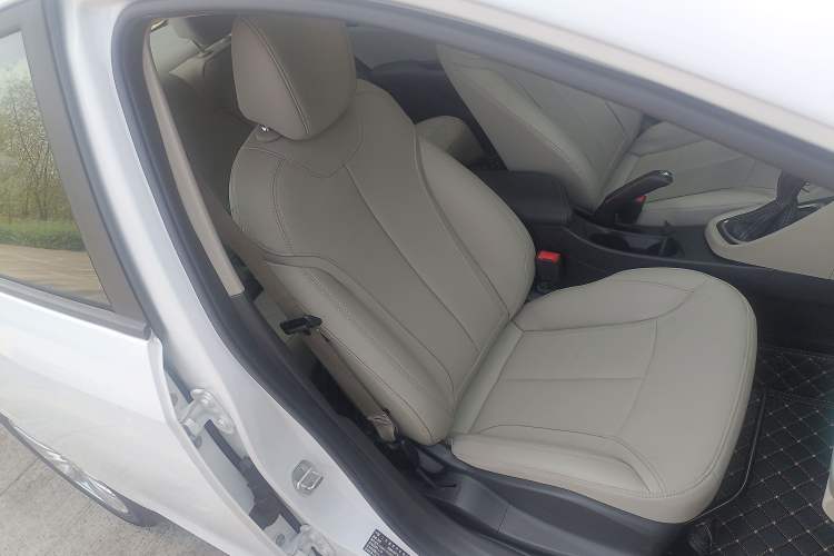 Used Buick GT 2019 15T Dual-Clutch Connected Elite Model China VI