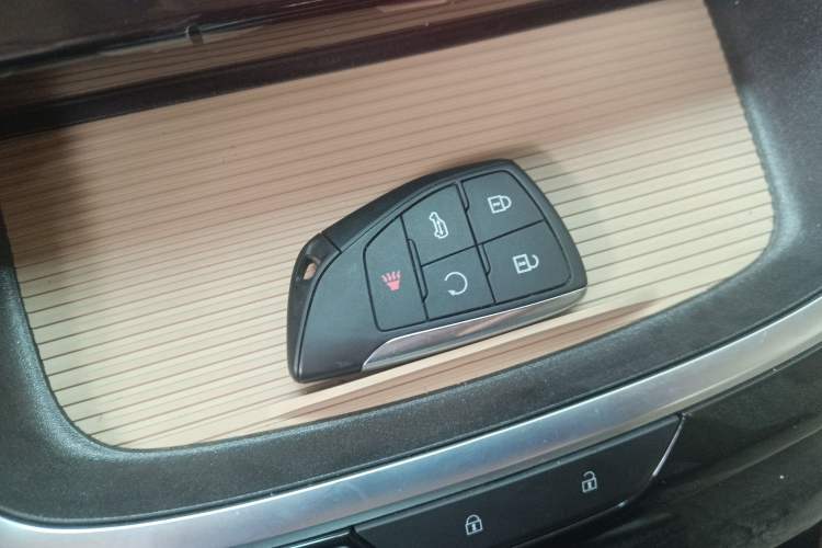 Used Buick GL8 2025 Model Land Cruiser Business Class Comfort DG Edition