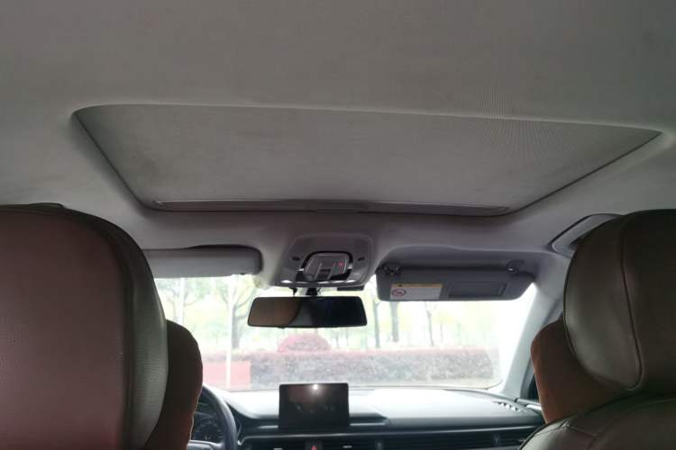 Used Audi A4L 2018 30th Anniversary Edition 30 TFSI Ambition Model Headliner