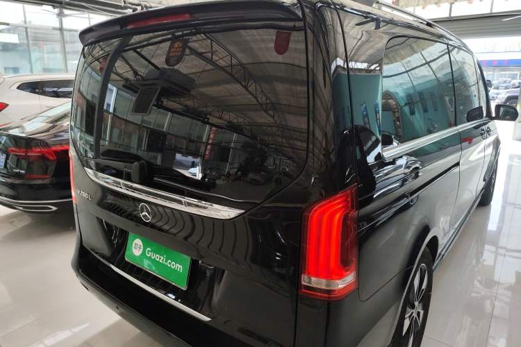 Used Mercedes-Benz V-Class 2022 V 260 L Long Wheelbase Prestige Edition

