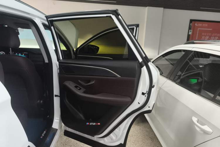 Used JETOUR X90 PLUS 2024 1.6TD Manual Yangfang PRO 7-Seater
