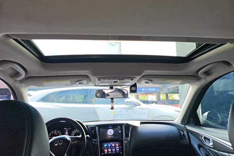 Used Infiniti Q50L 2018 2.0T Comfort Edition China VI Standard
