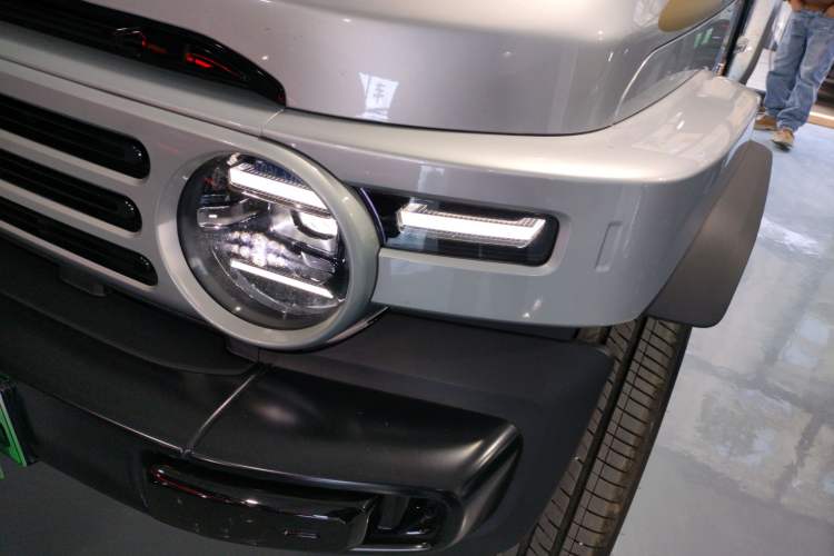 Used iCAR V23 2025 501 Four-Wheel Drive Advanced Version
