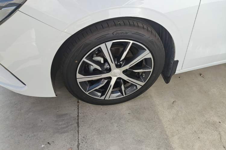 Used Geely Auto Emgrand 2023 4th Generation Champion Edition 1.5L CVT Prestige Model
