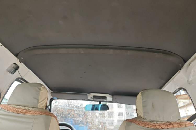 Used Jinbei Hiace 2014 2.0L Comfort Version V19