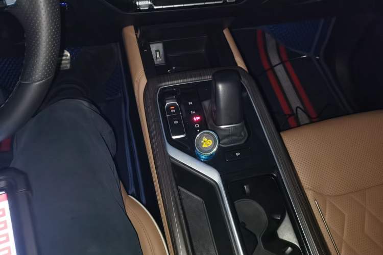 Used Wuling Jiachen 2023 2.0L DHT Flagship Edition