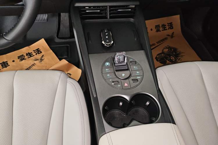 Used BYD Seal 06 New Energy 2024 DM-i 80KM Luxury Model Gear Lever