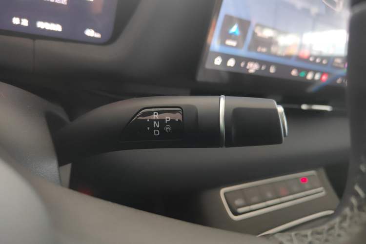 Used Haval Fierce Dragon Max 2025 Hi4 165 Plus Long-Range Version Gear Lever