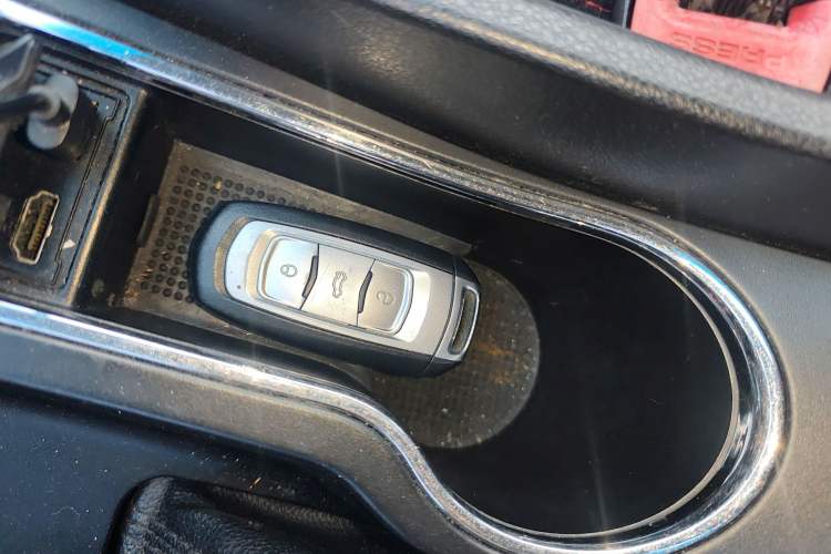 Used Geely Auto Emgrand 2015 Sedan 1.5L Manual - Top Trim Level