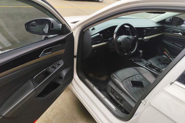 Used Volkswagen Passat New Energy 2019 430 PHEV Hybrid Luxury Edition Driver Seat