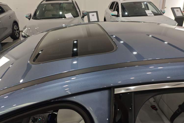 Used BYD Seal 05 DM-i 2025 DM-i Intelligent Drive 120KM Flagship Model Roof