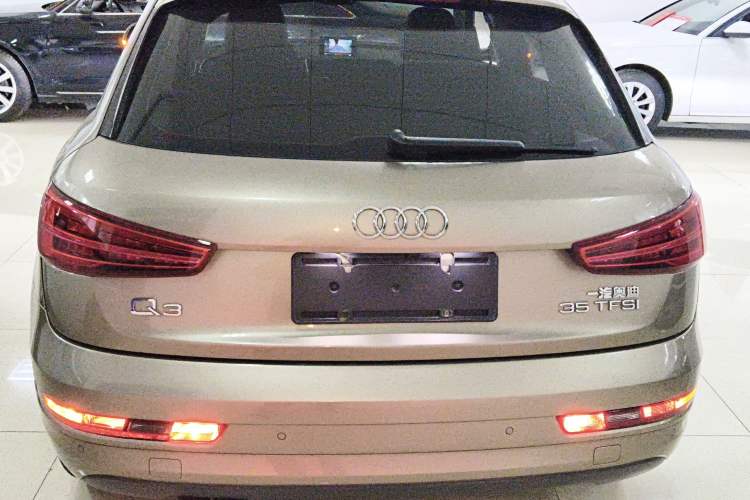 Used Audi Q3 2017 35 TFSI Fashion Model
