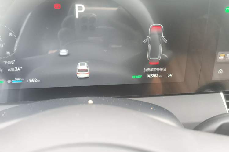 Used Li Auto ONE 2020 Extended-Range 6-Seater Version Odometer Close Up