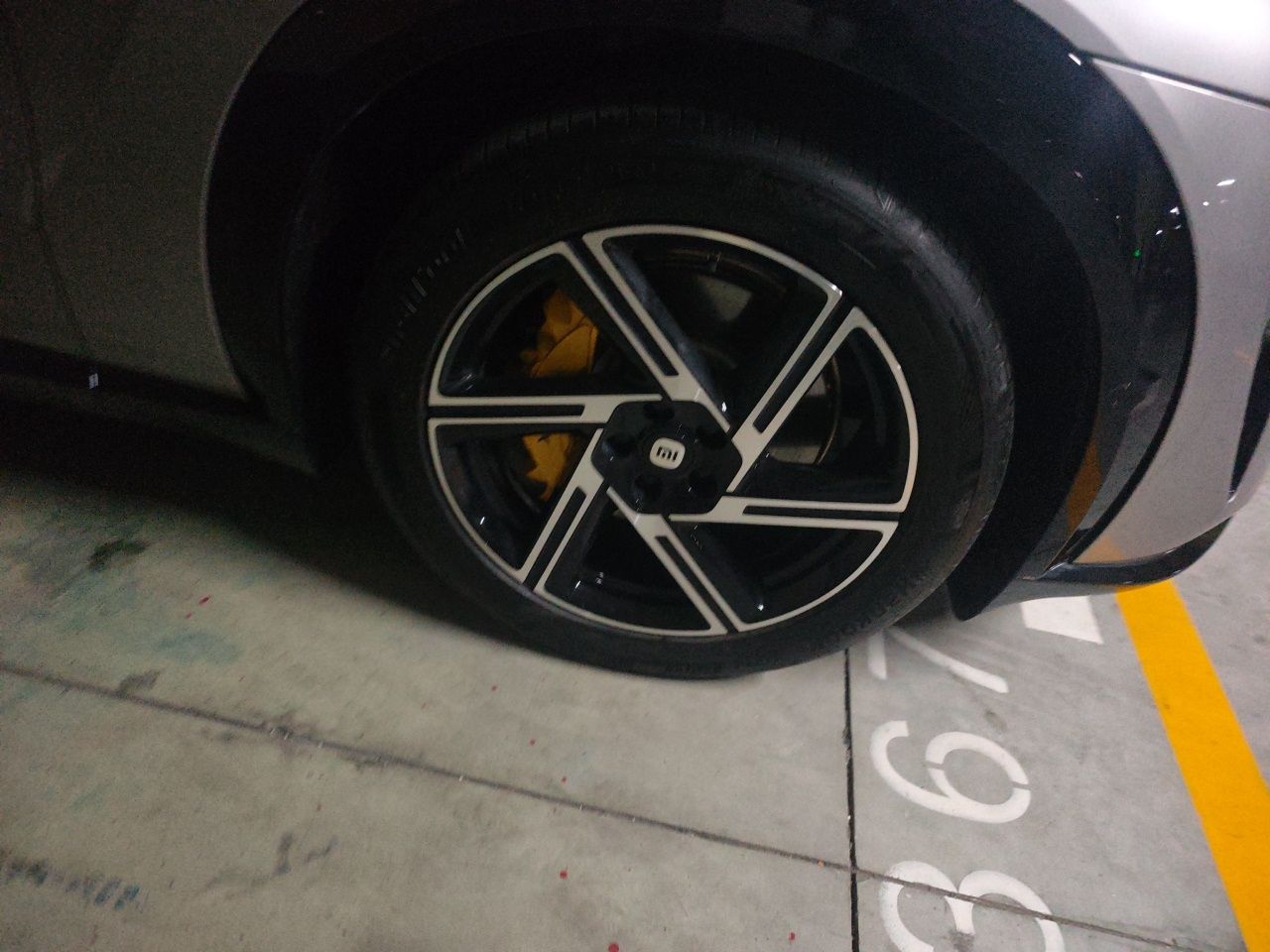 Xiaomi Auto YU7 2025 Ultra-Long Range Rear-Wheel Drive Version — снимка 8