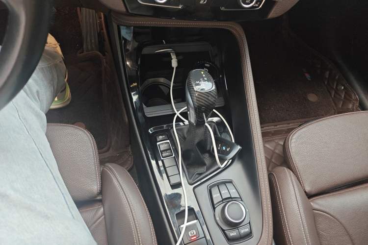 Used BMW X1 2018 sDrive18Li Luxury Model Gear Lever