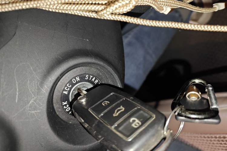 Used Hyundai Elantra (5th Generation / Langdong) 2016 1.6L Automatic Smart Version