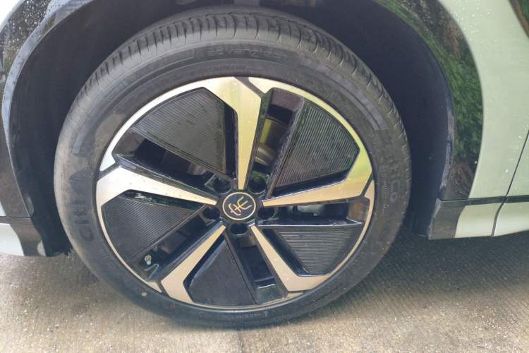 Used BYD Song L EV 2025 Intelligent Driving Version 662 km LiDAR Excellence Edition
