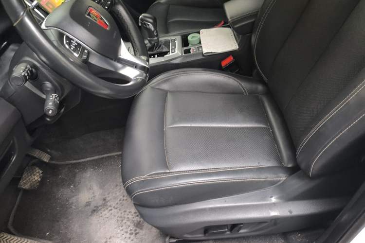 Used Roewe RX5 2019 20T Two-Wheel Drive Automatic 4G Connected Platinum Edition Left Front Seat