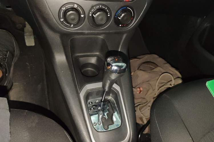 Used Citroen Elysee 2014 1.6L Automatic Fashion Model