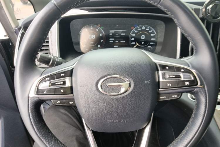 Used GAC Trumpchi M8 2021 Lingxiu Series 390T Ultimate Edition Steering Wheel