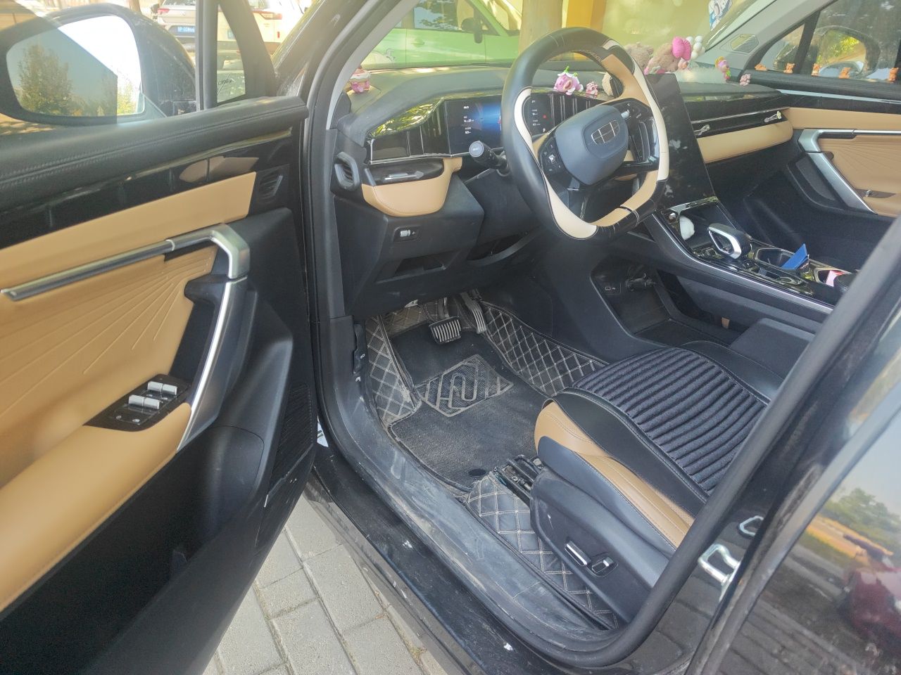 Geely Auto FX11 2023 1.5TD DCT Prestige Edition — снимка 16
